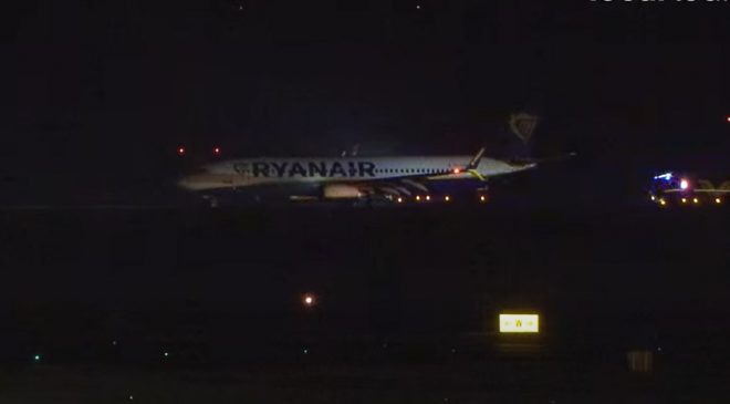 Paura per un volo Ryanair Catania-Malpensa per un guasto al carrello, ma l’atterraggio è sicuro